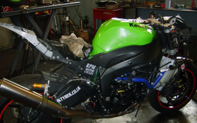 Kawasaki ZX10 race bike preparation